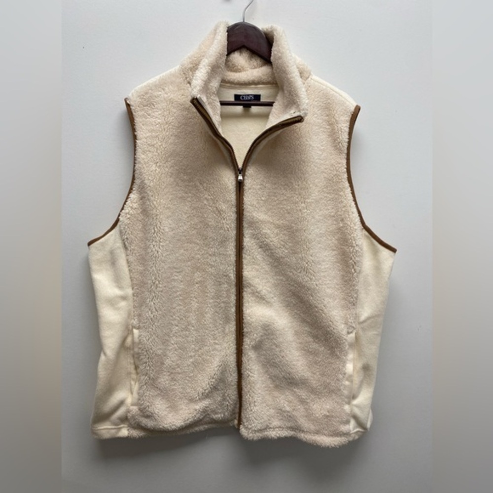 Chaps Cream and Tan Sleeveless Zippered Top